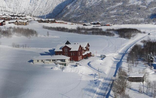 Vossestrand Hotel and Apartments