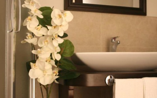 Lhotel Dei Coloniali