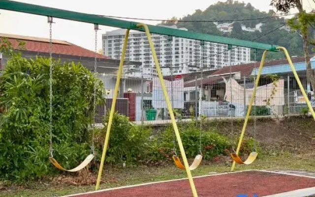 Spacious 2 Storey Homestay Tanjung Bungah 25pax by 3C / Evergreen Corner Tanjung Bungah - photo 5