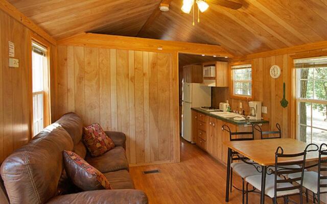 Arrowhead Camping Resort Deluxe Cabin 4