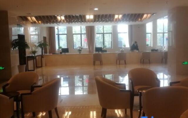 Rongchang Ruier Riverside Hotel (Rongchang Education and Training Center)