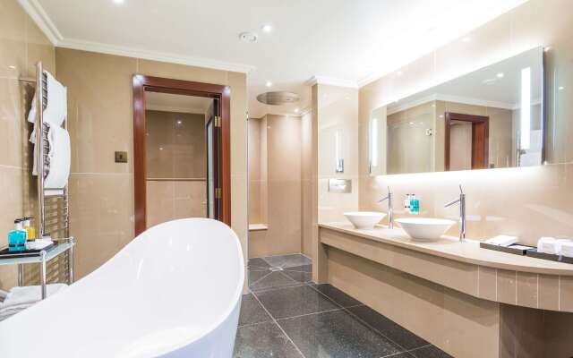 Radisson Blu Hotel, London Heathrow
