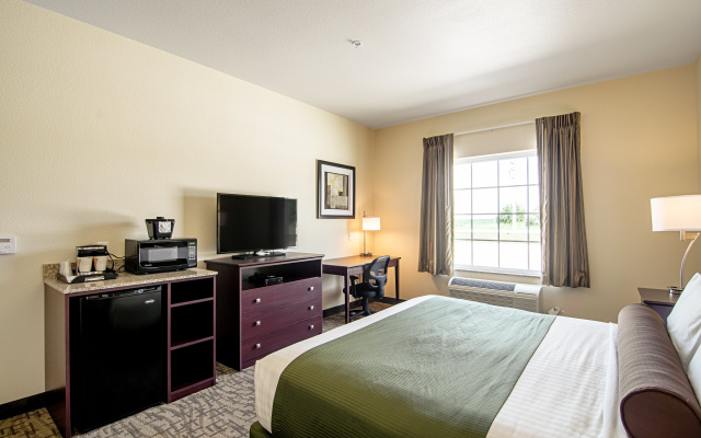 Cobblestone Hotel & Suites - Paxton