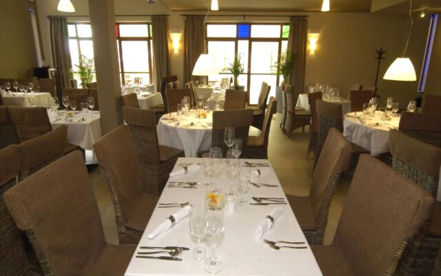 EA Chateau Hotel Sychrov