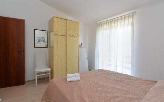 Apartment Gracijela 827