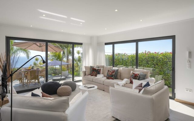 Pool, Garden and sea View - Villa Hibiscus