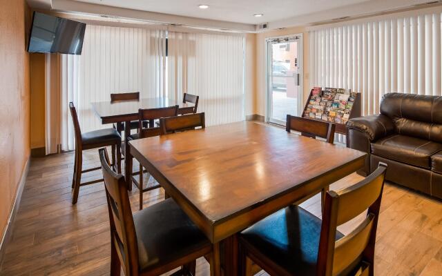 SureStay Hotel by Best Western Lincoln