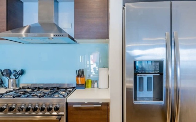 w Amazing 1BR With Balcony in YOO