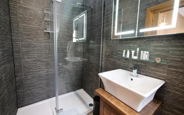 Padstow Escapes - Pajar Luxury Penthouse Apartment