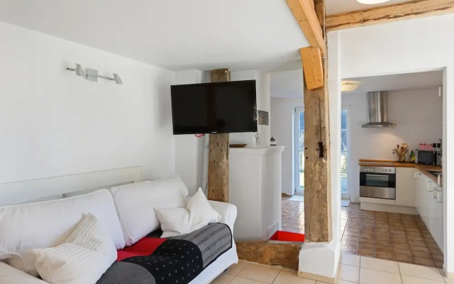Eppe Timbered Retreat