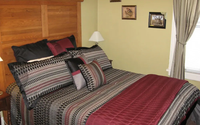 Bayberry House Bed & Breakfast