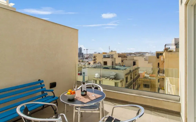 Sunny Penthouse Modern 2 bdr - Sliema