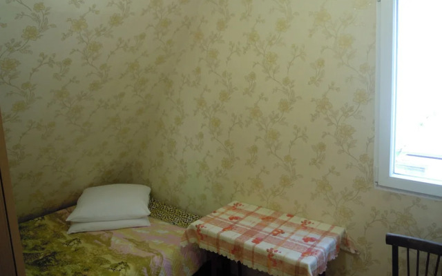 Na Vzletnaya 16 Guest House