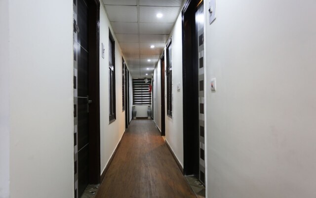 Mona Regency Hotel And Banquets by OYO Rooms