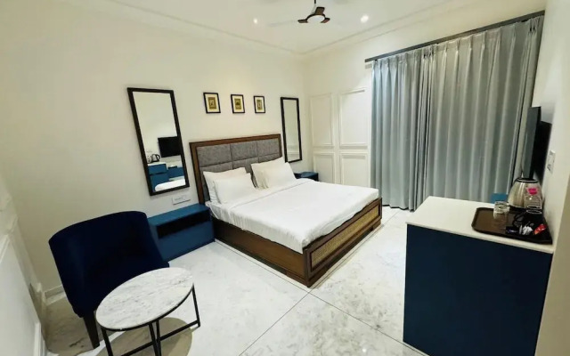 Sita Royal Lakside Chalet
