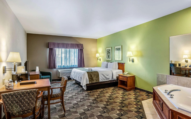 Quality Inn & Suites Hannibal West