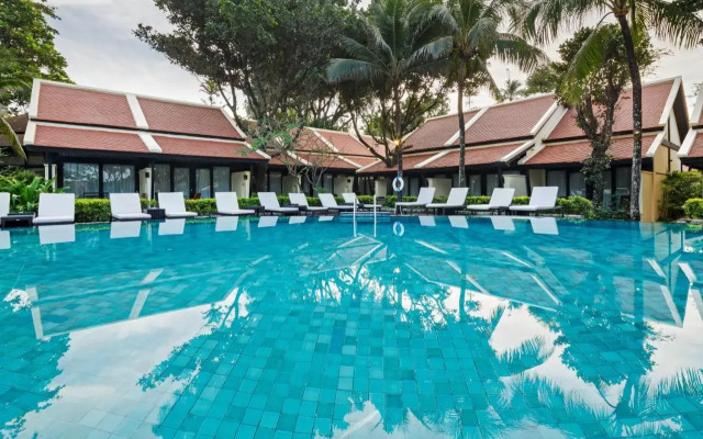 Impiana Beach Front Resort Patong, Phuket