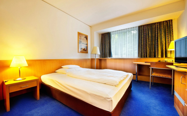 Отель Strudlhof