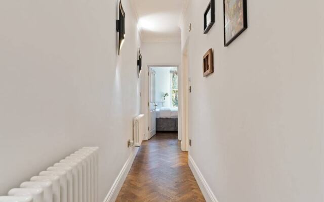 Stunning 2-bedroom Apartment in Chelsea