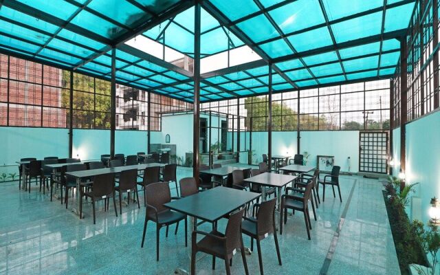 OYO 14251 Green View Doon