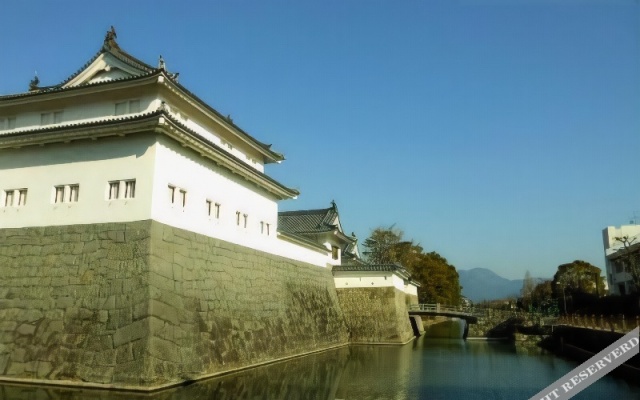 Momotaro International House