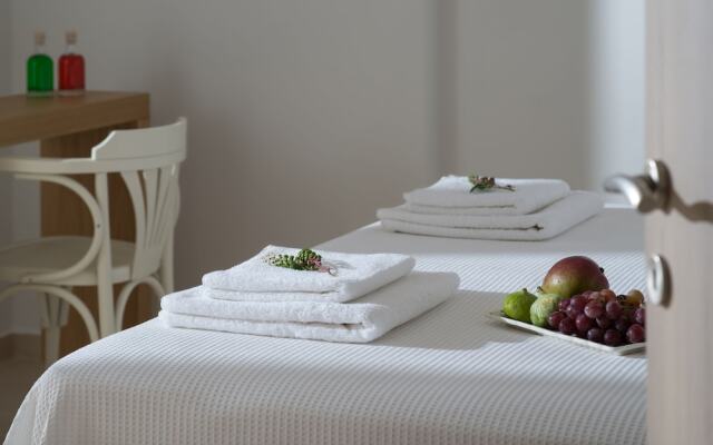 Gras Houses Agia Pelagia