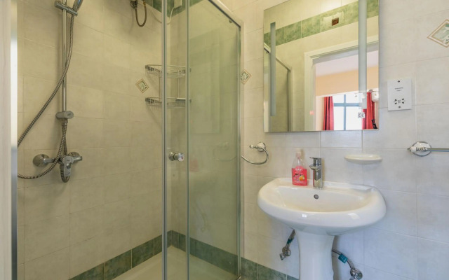 Fantastic 3 Bedroom Duplex Penthouse with Terrace