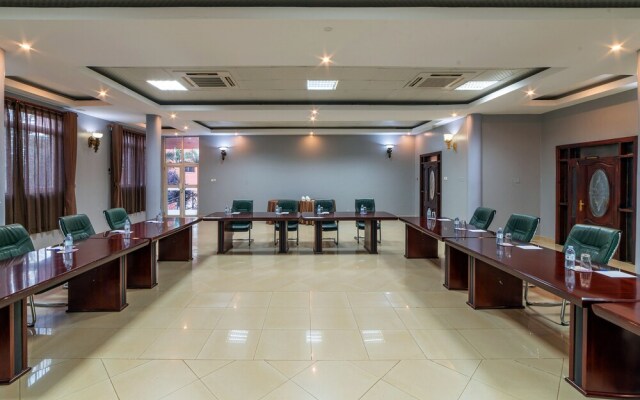 A'lure Hotel & Residences