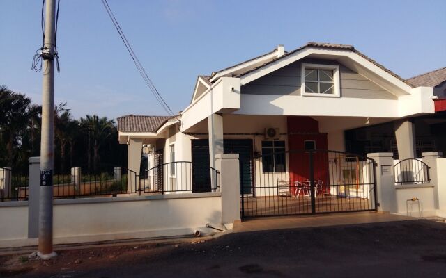 Samsiah Guest House Taman Yayasan