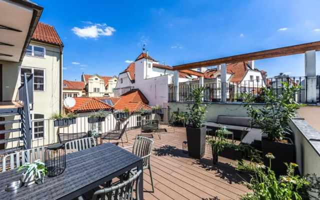 Karlova Residence