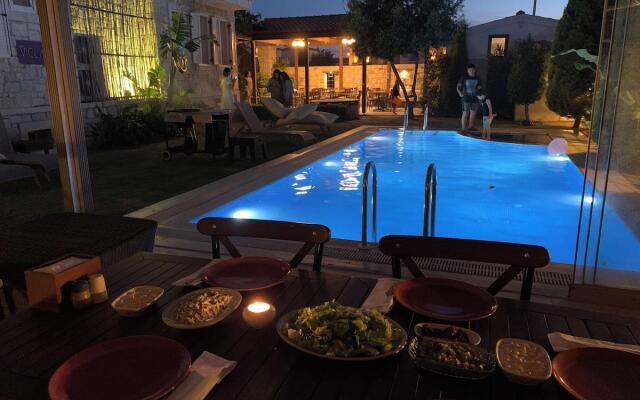 Alaçatı Viola Hotel