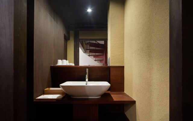 HANARE KYOTO Yasaka Mokusei-an