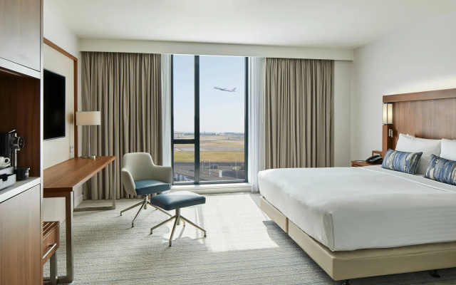 Courtyard by Marriott London Heathrow Airport