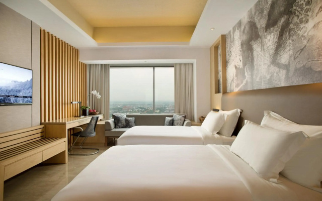 Alila Solo, Java