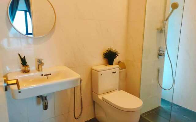 Reizz Residence by Plush