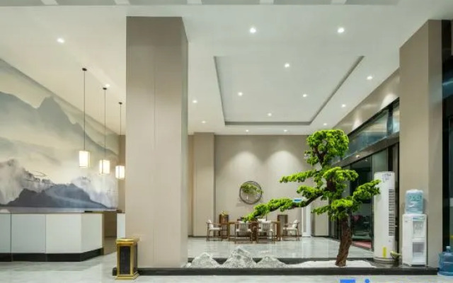 Yijia Holiday Hotel (Guangzhou Huadu Plaza subway station store)