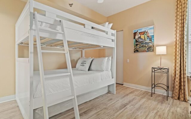 Beach Colony Tower Penthouse 17C