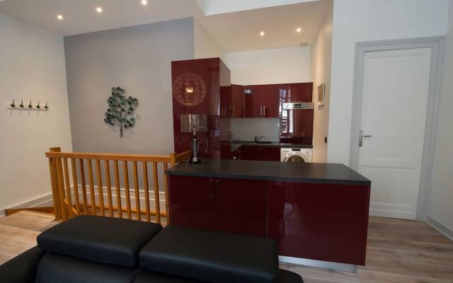 Design Smart Flat Bordeaux
