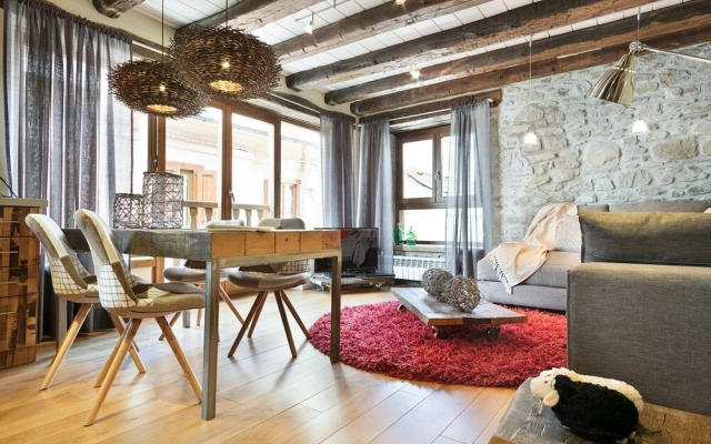 Luderna - Apartamento Pin RÃ²i