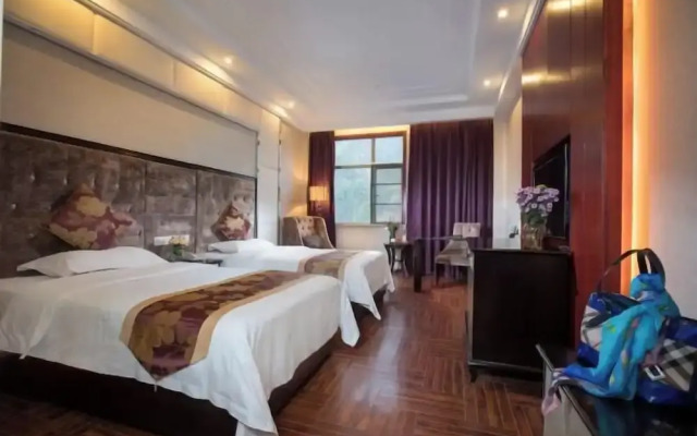 Leishan Defeng Kailong Hot Spring Hotel