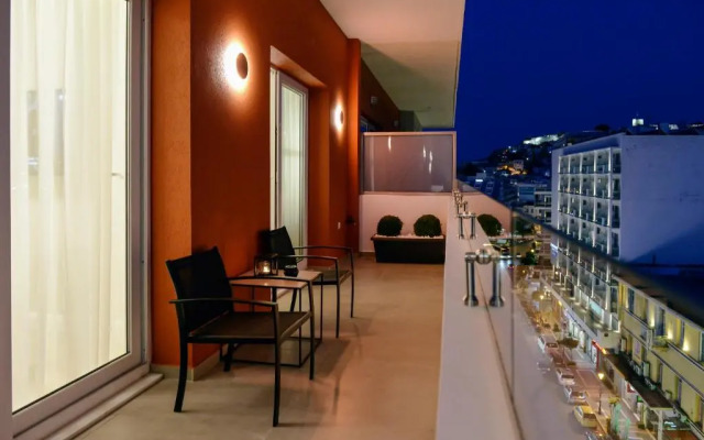 L - Suites