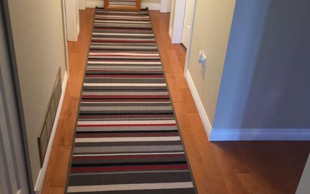 Orchid House near Vancouver YVR Airport