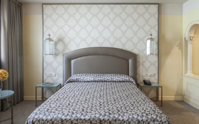 Hotel Macià Alfaros