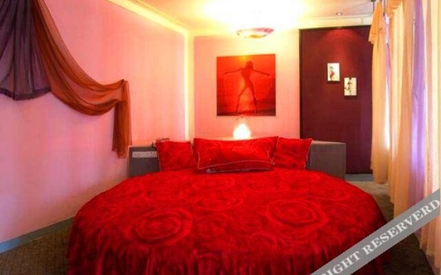 Wuhan Luyi 100 Hotel