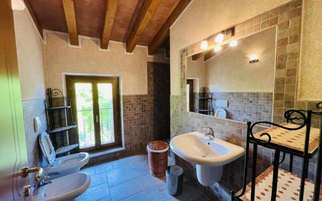 Il borgo fra i laghi