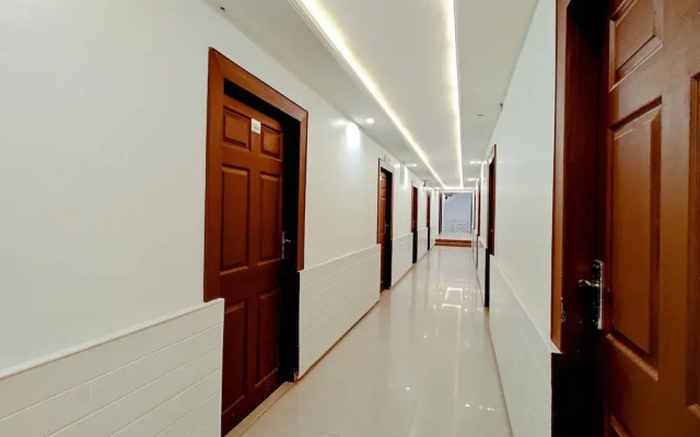 FabHotel Prime Royal Park