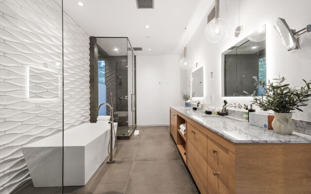 Beverly Glen Hillside Haven