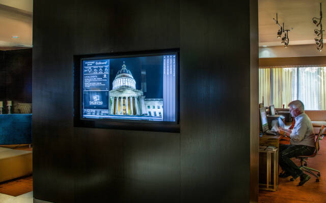 Courtyard by Marriott Charleston Downtown/Civic Center