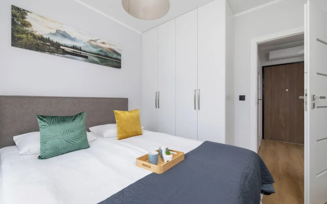 Cracow Apartment With Gym by Renters