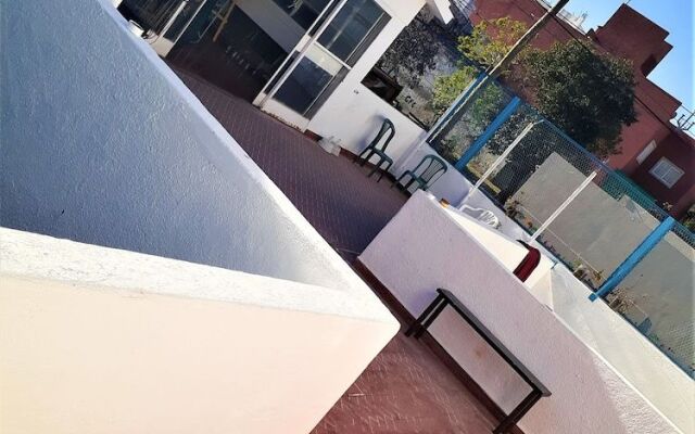 Ananta Hostel & Bar